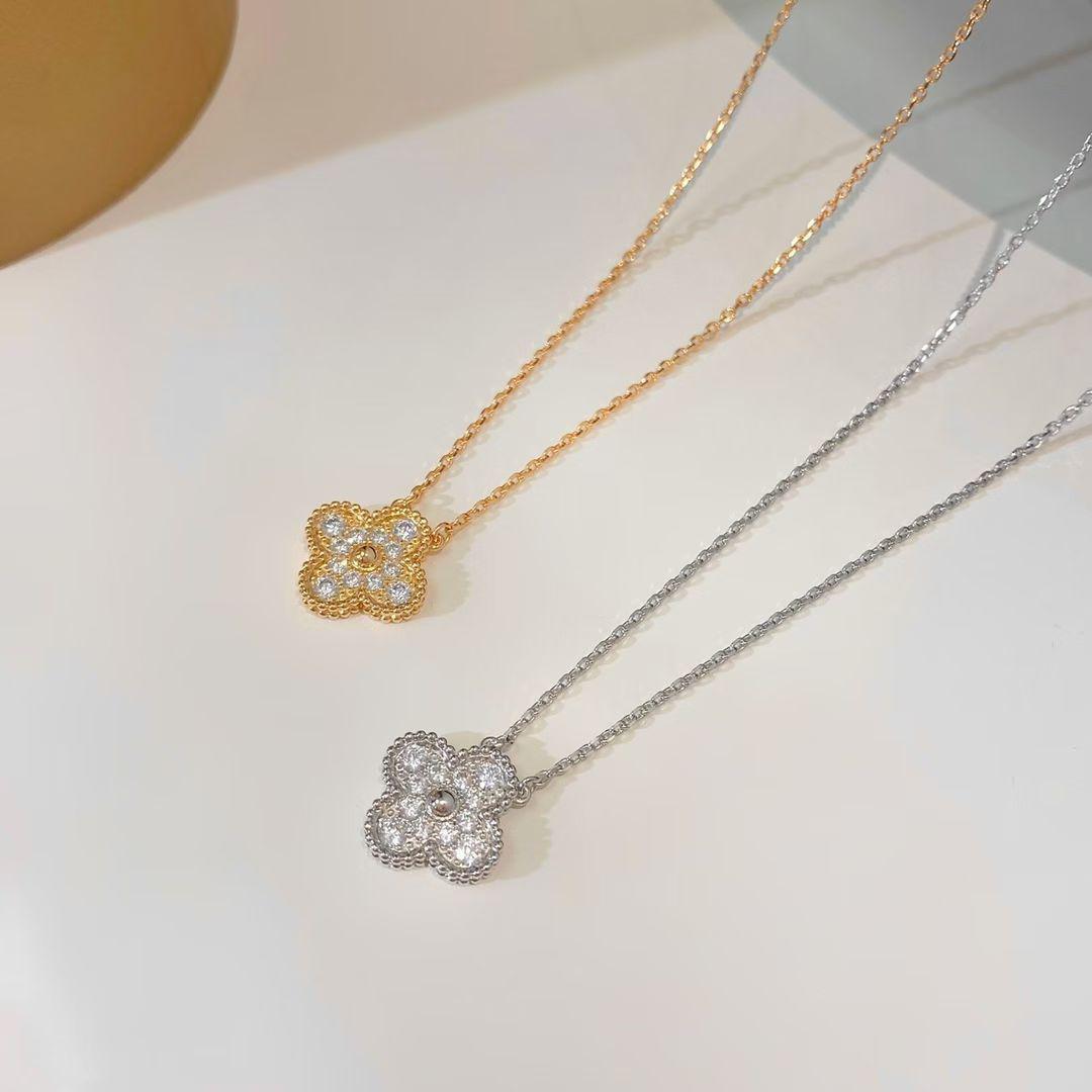 Clover Bracelet 20