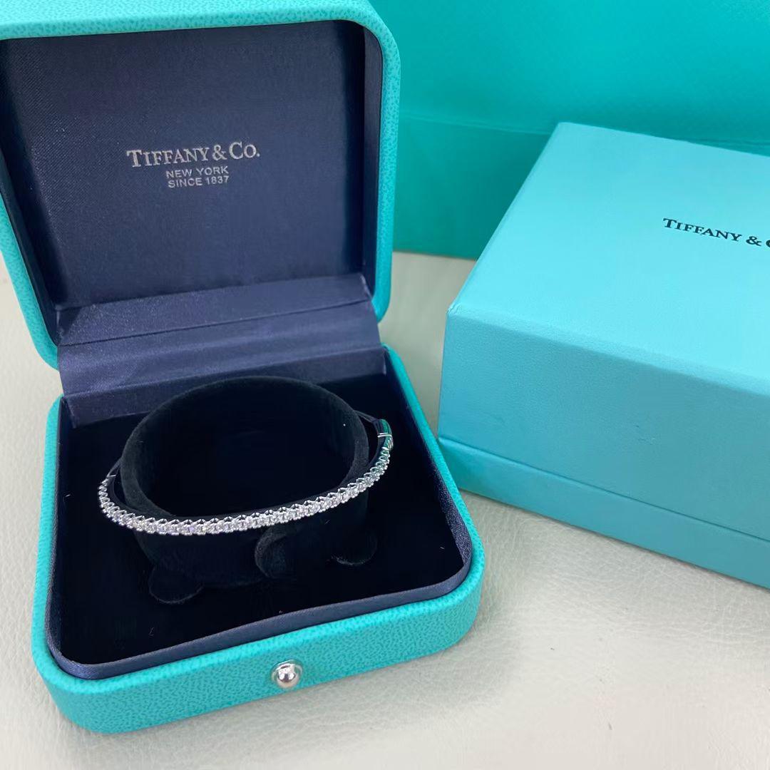 Diamond Bangle 03